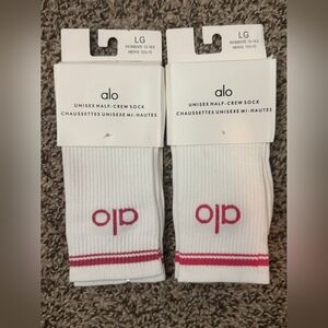 Alo Yoga Unisex Half-Crew Socks White & Pink Valentine’s Day New With Tags